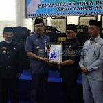 Rapat Paripurna DPRD Kabupaten Pesibar Penyampaian Nota Pengantar Ranperda Tahun Anggaran 2023.